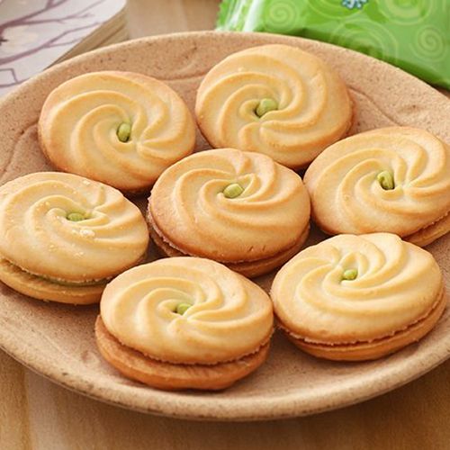 Sandwich cookie